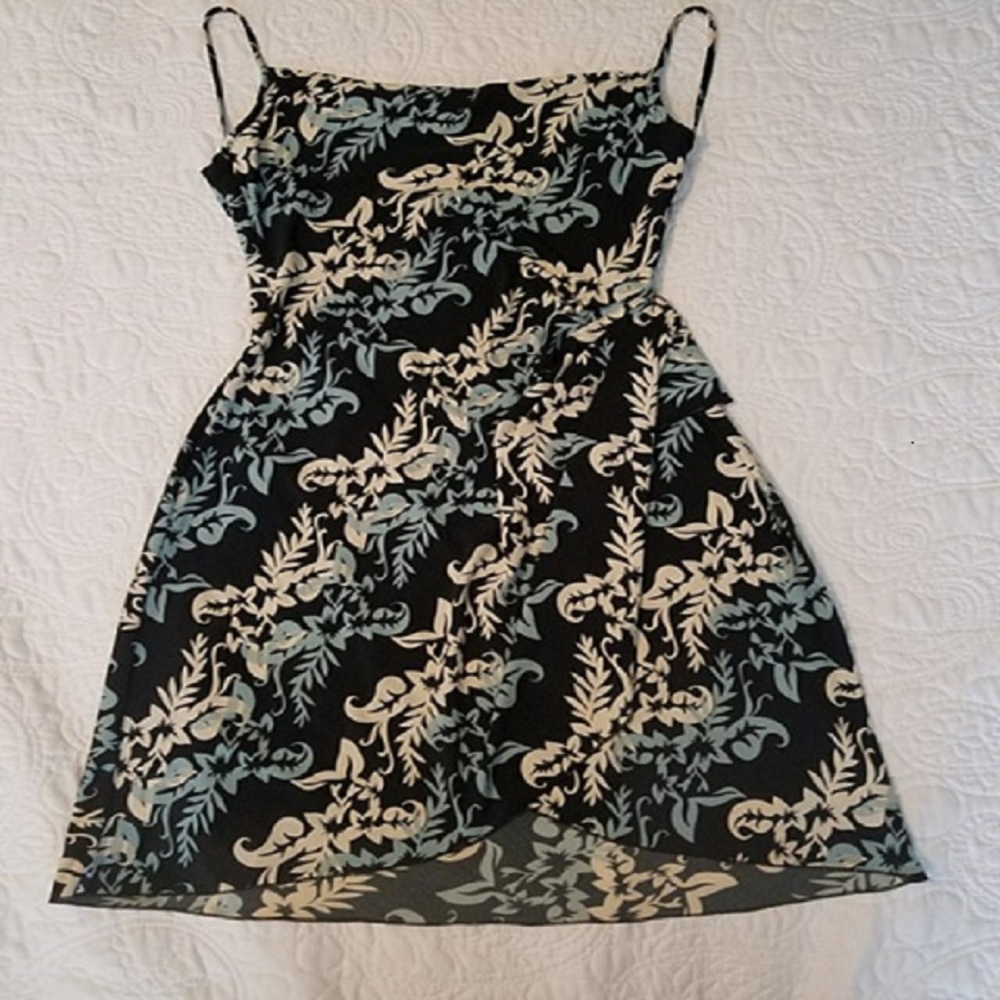 BCBGMaxAzria Backout Summer Dress